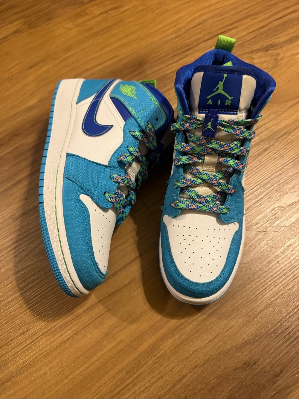 Nike Jordan 1 Mid SE